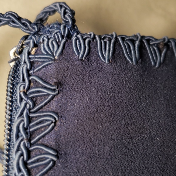 Blue suede faux and crocheted crossbody bag,with attached change purse,… - Picture 5 of 12